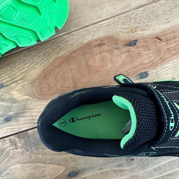 NWT Champion Sneakers Green Black Size 6 Running Walking School - Picture 6 of 7